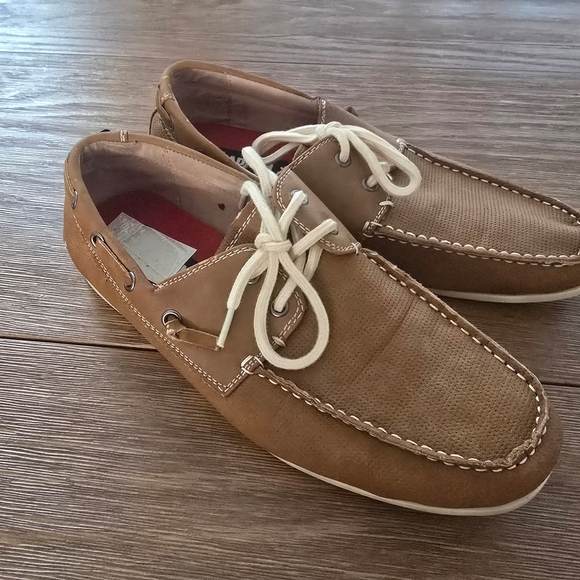 Men's Tan Boat Shoes - Picture 1 of 4